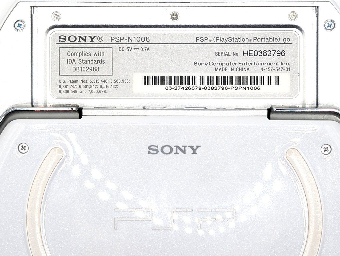 PSP Go White Console + Micro SD Card Mod + Toro Inoue Keychain