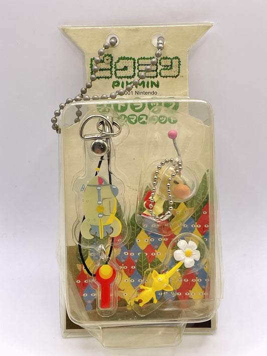 Pikmin 2001 Boxed Olimar and Yellow Pikmin Keychain Strap